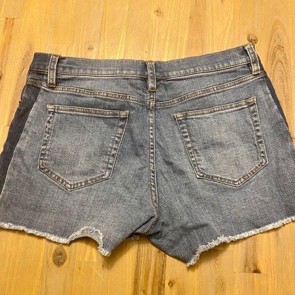 New York & Co, Jean Shorts, size 10 - Picture 7 of 10